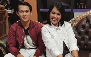 Irfan Sbaztian Pamer Badan Atletis, Ely Sugigi Ungkap Bukan Kekasih Sebenarnya
