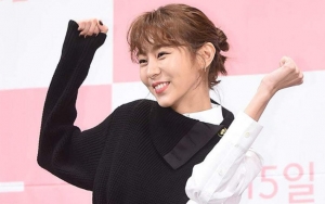 Uee Ungkap Alasan Setuju Bintangi Drama Akhir Pekan 'The Only One On My Side'