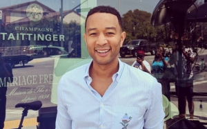 Raih Empat Piala Bergengsi Sekaligus, John Legend Catat Sejarah Baru di Industri Musik