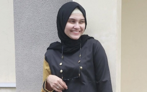 Sang Buah Hati Akan Menginjak Usia 40 Hari, Zee Zee Shahab Tak Sabar Ingin Segera Jalan-Jalan