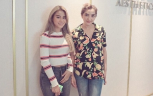 Pose Bareng Aurel Hermansyah, Ashanty Pamer Model Rambut Baru