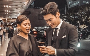Dira Sugandi Ungkap Cara Siwon Super Junior Minta Nomor HP-nya, Fans K-Pop Baper