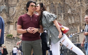 Reino Barack Benarkan Sudah Putus Sejak Lama, Luna Maya Malah Pamer Pose Ngangkang