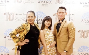 Sudah Fitting Baju Pengantin, Ely Sugigi Malah Sebut Irfan Sbaztian 'Dilirik' Putrinya?