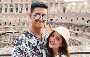 Pijat Kaki Sang Suami, Tasya Kamila Bikin Kaum Jomblo 'Nangis'
