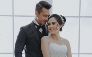 Undangan Resepsi Pernikahan Eza Gionino Beredar, Netter Kembali Bahas Restu Sang Bunda