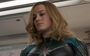 Teori Penggemar Tentang Wanita Tua yang Dipukul Captain Marvel Beredar, Mana Paling Masuk Akal?