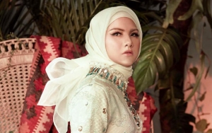 Unggah Foto Lawas Saat 'Macho', Evelyn Nada Anjani Beri Pesan ke Calon Suami