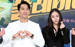 Gaya Keren Song Seung Heon Hingga Krystal f(x) di Jumpa Pers Drama OCN 'Player'