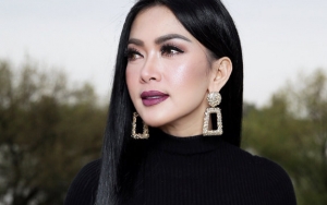 Ungkap Alasan Beri Hadiah Cincin 24 Karat, Begini Kesan Pembeli Tiket Rp 25 Juta di Konser Syahrini