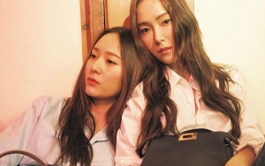 Berangkat ke Italia Bareng, Gaya Kontras Jessica dan Krystal Jadi Sorotan