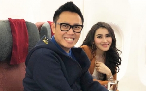 Duduk Sebelahan dengan Ayu Ting Ting di Pesawat, Eko Patrio Diwanti-Wanti Netter