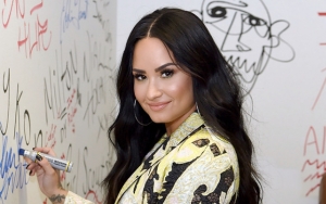 Usai Overdosis, Akhirnya Demi Lovato Muncul di Depan Publik