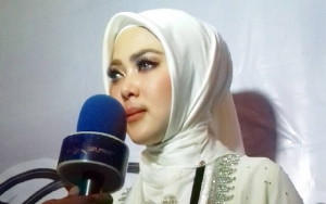 Dikenal Alim, Syahrini Ungkap Sang Kakak Rajin Salat Jamaah dan Sedang Bangun Pesantren
