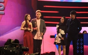 AMI Awards 2018: Sukses Raih Penghargaan, Begini Bangganya Rizky Febian
