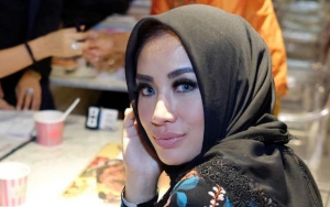 Shinta Bachir Klarifikasi Soal Isu Dugem dan Lepas Hijab