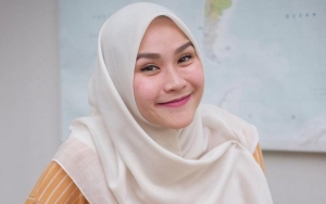 Fobia Naik Pesawat Menurun Pada Anak Ketiganya, Zaskia Adya Mecca Jadi Khawatir