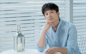 Ji Sung Beberkan Kebahagiaan Hidupnya Bersama Putri dan Sang Istri