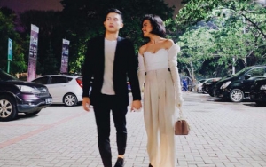 Serasi Kenakan Pakaian Pesta, Eva Celia dan Sang Kekasih Menikah?