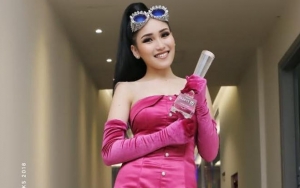 Tak Mau Kalah Punya Geng, Ayu Ting Ting Kenalkan 'Genk Rempong' 