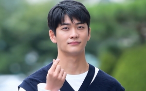 Kang Tae Oh Bangga Miliki Banyak Fans di Vietnam