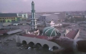 Mengaku Kelaparan dan Terjebak, Status Korban Gempa di Palu Ini Jadi Viral