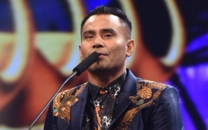 Borong Empat Piala di APM 2018, Judika Bagikan Reaksi Heboh Anak dan Istri