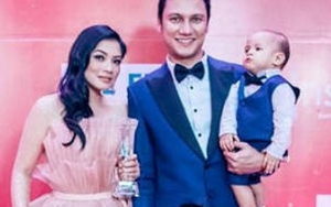 Titi Kamal Puji Juna Jadi 'Baby Sitter' Adiknya