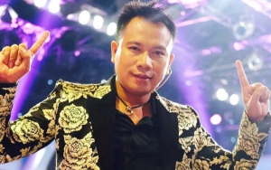 Sampai Blokir Kontak Pemilik Biro Umrah, Vicky Prasetyo  Diduga Bawa Kabur Uang Rp 40 Juta