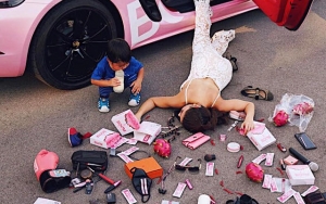 Falling Stars Challenge, Begini Potret Tren 'Jatuh Mewah' yang Sedang Populer di Instagram