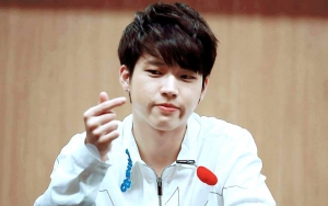 Terkenal sampai Mancanegara, Woohyun Populerkan Gestur Hati Menggunakan Jari