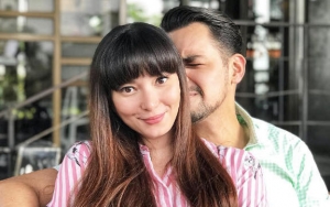 Ultah ke-29, Asmirandah Pamer Foto Ciuman Bibir Bareng Jonas Rivanno