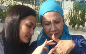 Atiqah Kalah Dewasa dari Sosok Kakak Cantik, Ratna Sarumpaet Bantah Bayar Oplas Pakai Dana Amal