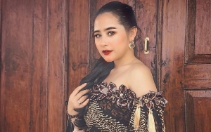Penampilan Cantik Jadi Gadis Yogyakarta Dibully, Prilly Latuconsina Dibela Netter