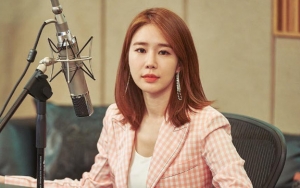 Gaya Keren Yoo In Na Saat Berangkat ke Hawaii Malah Dibilang Norak