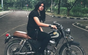 Penampilan Aliando Berubah Drastis, Ternyata Ini Alasan Panjangkan Rambut