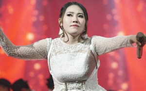 Ikut Tanggapi Isu Pernikahan Kriss Hatta-Hilda Vitria, Jawaban Via Vallen Mengejutkan
