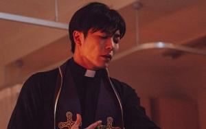 Lakukan Pengusiran Setan di 'The Guest', Kim Jae Wook Kelewat Seksi Jadi Sorotan Netter