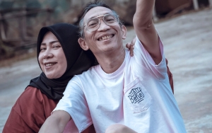 Melly Goeslaw Unggah Foto Jadul Saat PDKT, Pose Anto Hoed Bikin Netter Meleleh