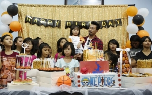 Ulang Tahun ke-37, Denny Sumargo Dapat Kejutan dan Kado Terindah dari Sang Tunangan
