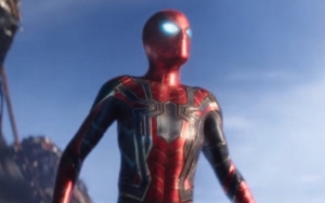 Foto Terbaru Set Syuting 'Far from Home', Spider-Man Gendong MJ