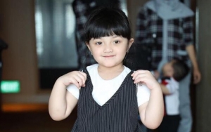 Kesampaian Bertemu Arsy Putri Ashanty, Fans Ini Sampai Nangis Terisak Bikin Netter Jadi Terharu