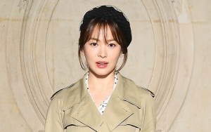 Song Hye Kyo Elegan di Foto Adegan, 'Boyfriend' Janjikan Alur Romantis Bareng Park Bo Gum