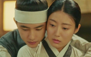 D.O. - Nam Ji Hyun Kembali Ciuman di 'Hundred Days Husband', Netter Ikut Deg-Degan