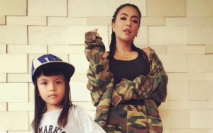 Gelagat Putri Denada Saat Kemoterapi 'Aneh', Ganti Nama Jadi Shalia Hingga Emilia Contessa Nangis