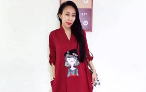Dewi Sanca Umbar Belahan Dada, Netter Sebut Murahan Hingga Ganti Kulit Bak Ular