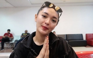 Asyik Joget di Panggung, Body Goals Zaskia Gotik Sukses Bikin Netter Iri