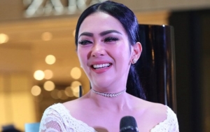 Beber Percakapan Terakhirnya dengan Almarhum Kakak, Syahrini Merasa Berdosa