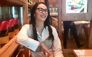Bagikan Foto Tengah Berurai Air Mata, Ada Apa Dengan Kalina Oktarani?