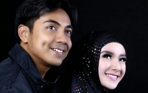 Lahiran Tanpa Didampingi Kedua Orangtuanya, Istri Ustaz Riza Muhammad Curhat Sedih